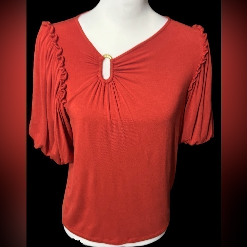 DKNY Solid Asymmetrical Neck Short Puffed Sleeve Hardware Jersey Knit Top Sz XS